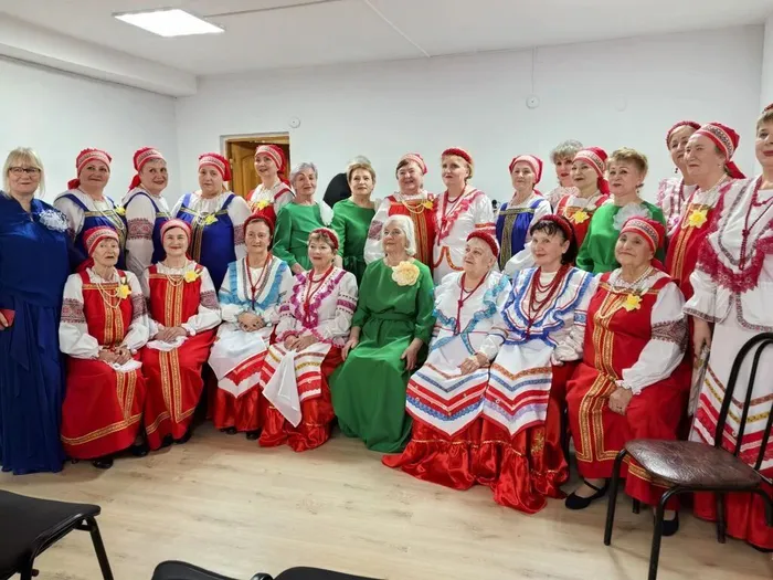 photo_5282747063722513290_y