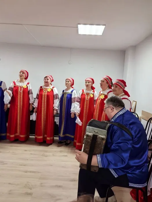 photo_5282747063722513284_y