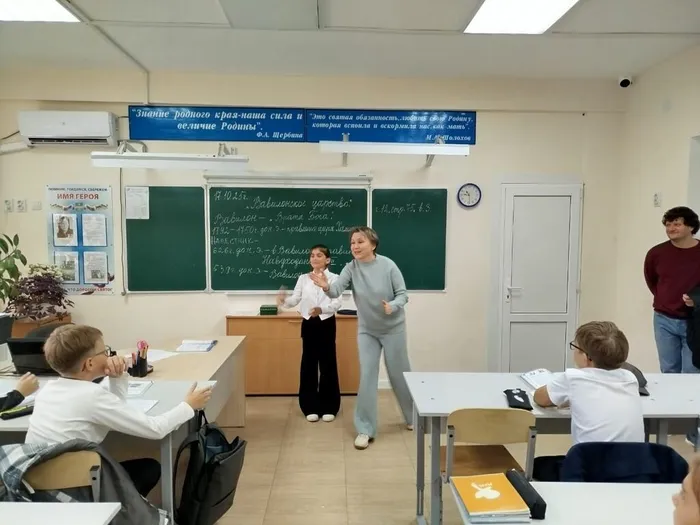 photo_5445025818813267310_y