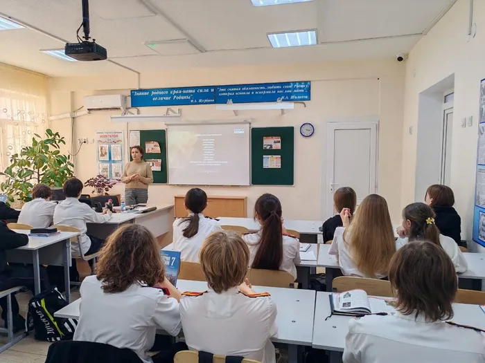 photo_5460827978456567089_y