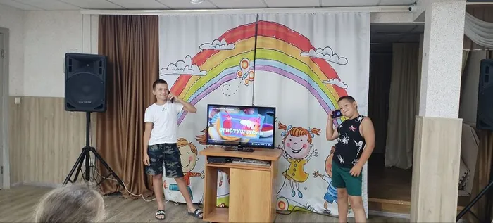 photo_5438182415492314017_y