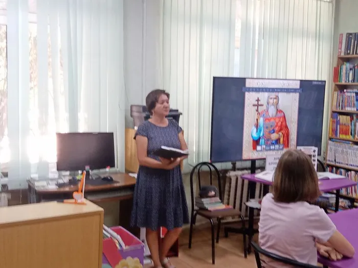 photo_5197322247260469580_y